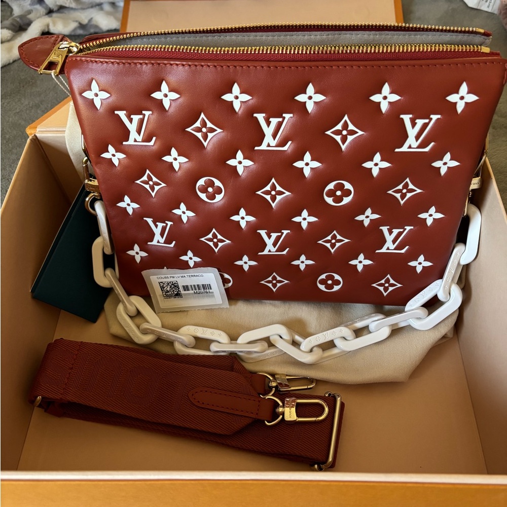 Louis Vuitton coussin MM crossbody NWT